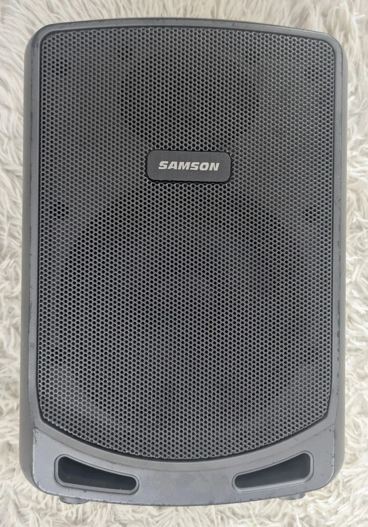 Б/У Портативная акустическая система Samson Express+ с Bluetooth и проводным микрофоном