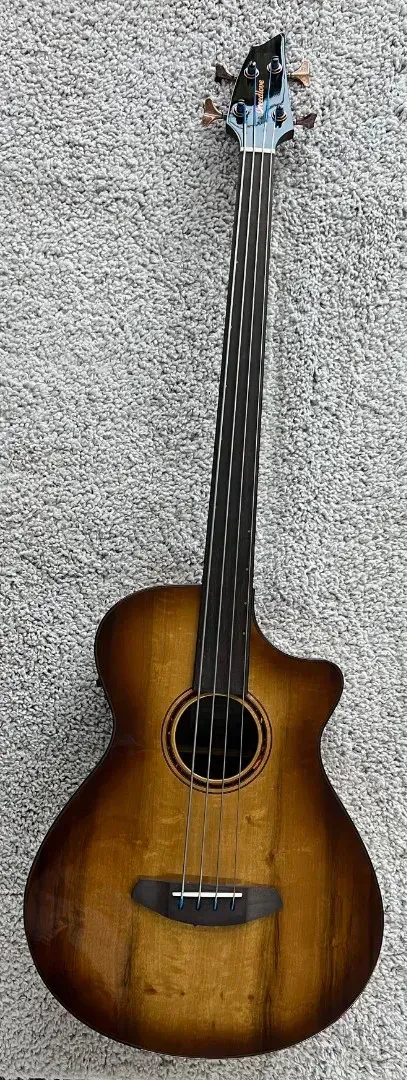 Breedlove Pursuit Exotic S Concerto Fretless Acoustic Electric Bass Guitar