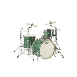 Ударная установка акустическая DW Collectors Series 3-pc Shell Pack w 24" Bass Drum Green Glass Chrome Hardware