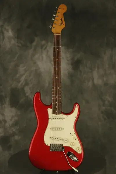 Электрогитара Fender Stratocaster SSS Candy Apple Red Pre-CBS Era USA 1965
