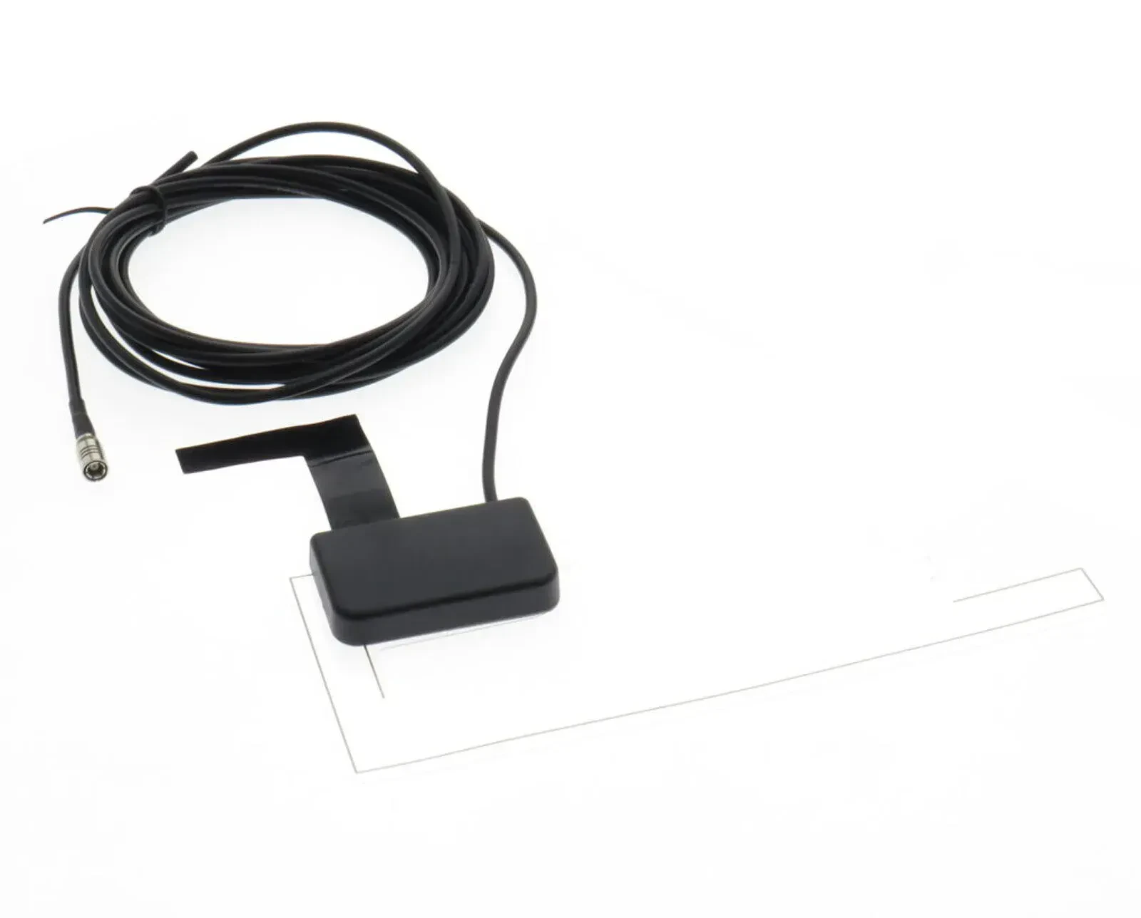 Антенна Dietz DZ_41101_SMB DAB/DAB+, активная, клеевая на стекло, фантомное питание, разъём SMB