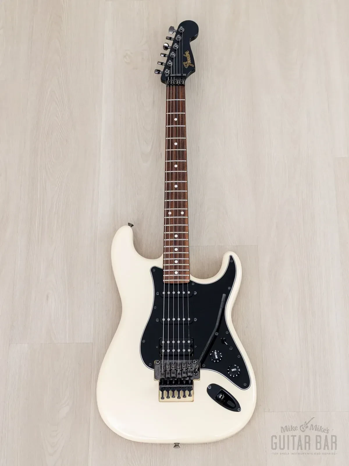 Электрогитара Fender Stratocaster ST62-FR SSH Superstrat White w/gigbag Japan 2014