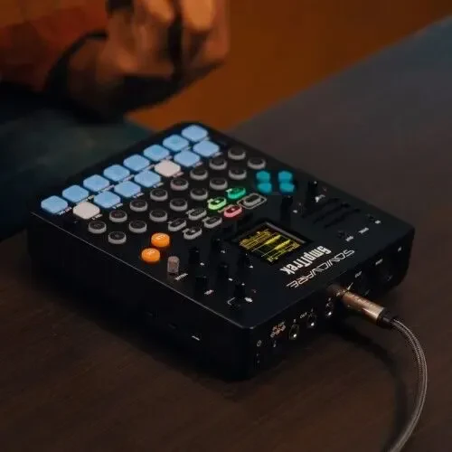 Изображение №6