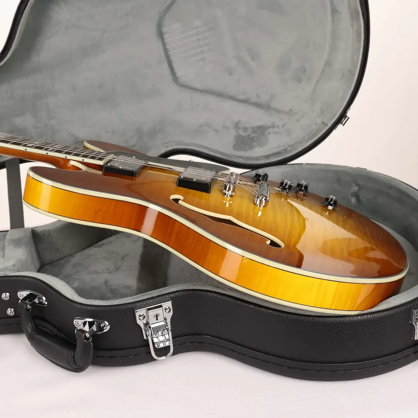 Изображение №6