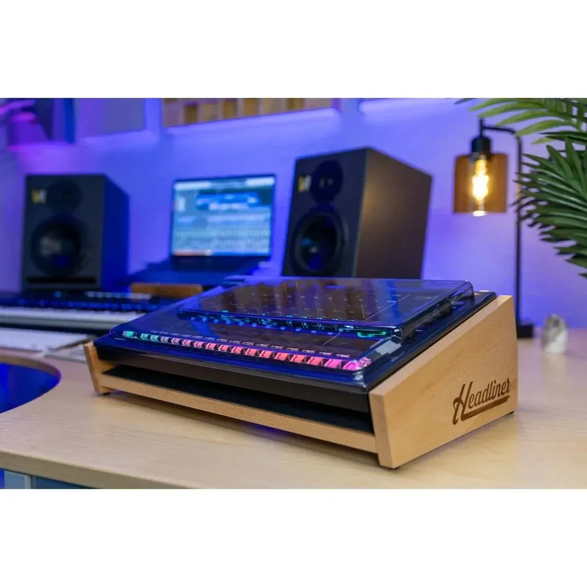 Изображение №7