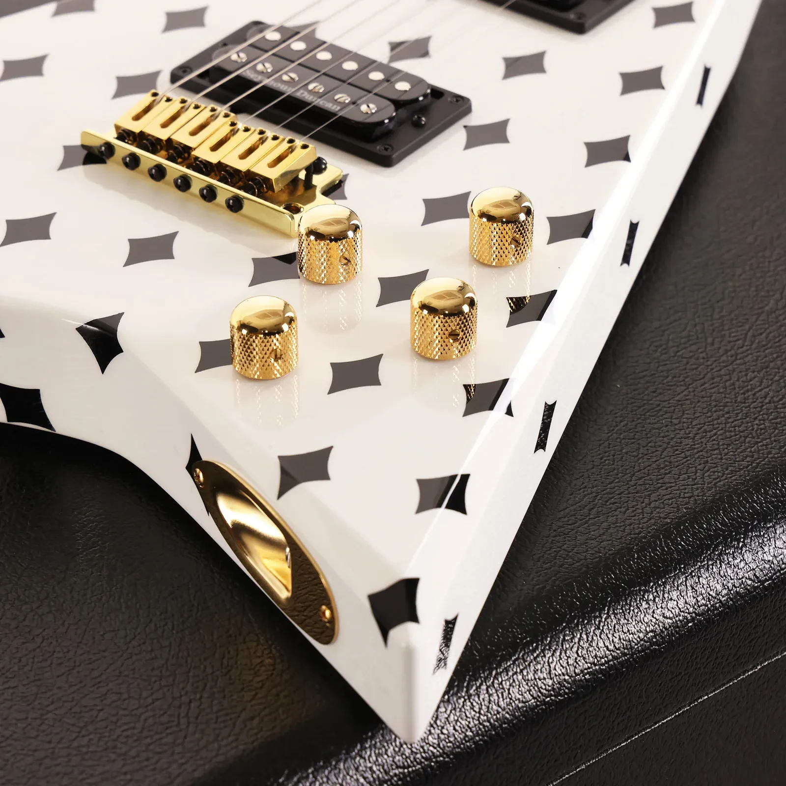 Изображение №7