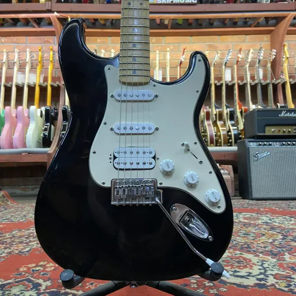 Электрогитара Fender Stratocaster Standart S-S-H Black Mexico 2006