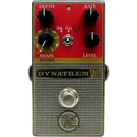 Педаль эффектов для электрогитары Keeley Dynatrem Dynamic Tremolo Guitar Effects Pedal