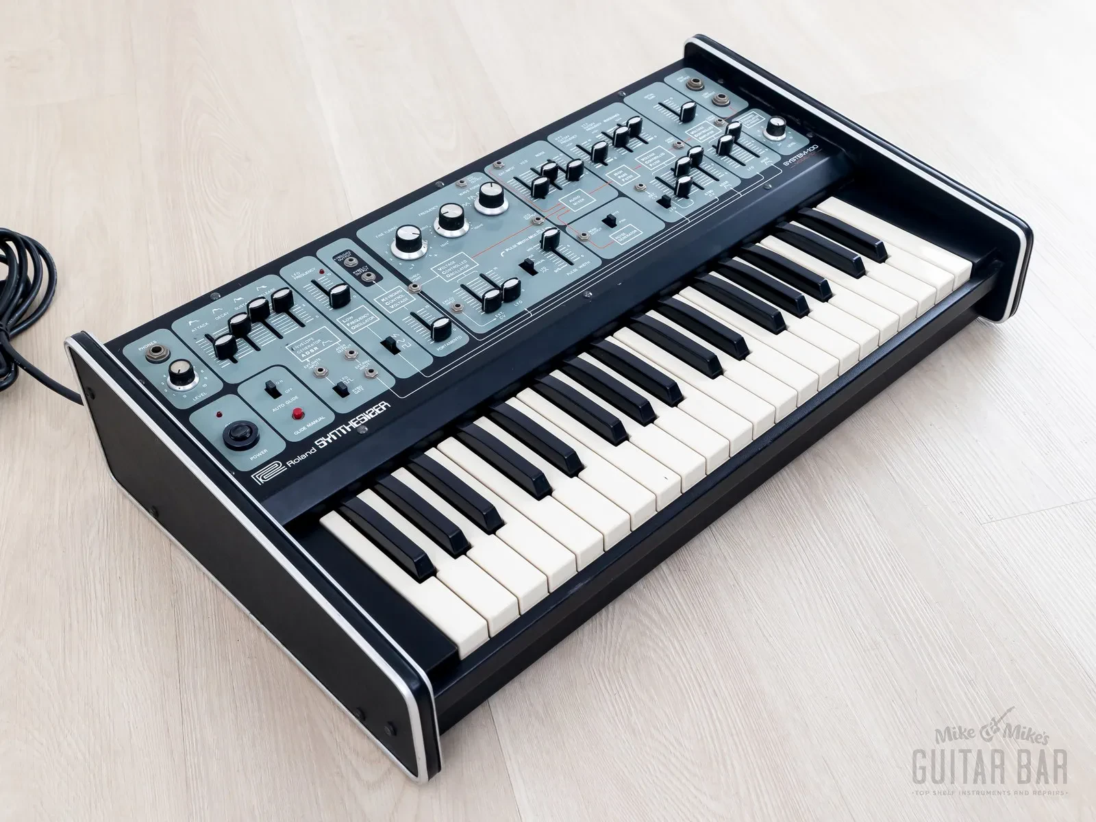 Б/У синтезатор Roland System-100 Model-101 аналоговый