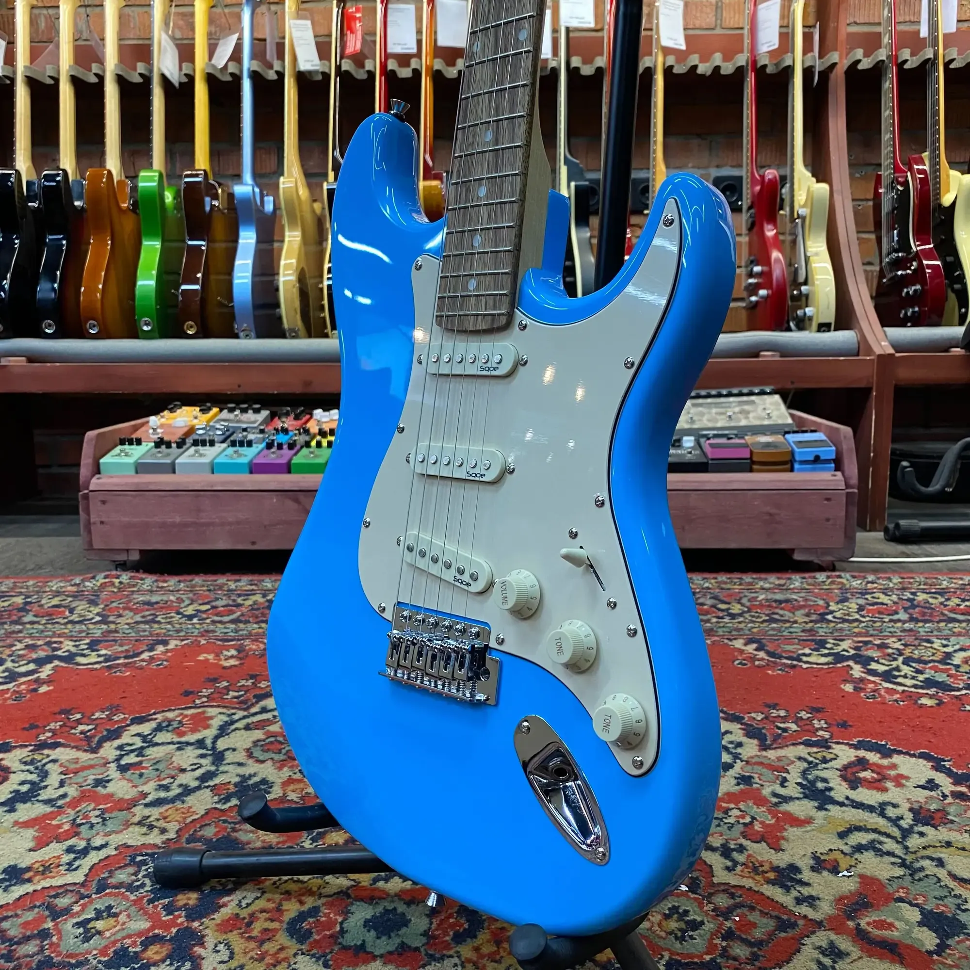 Изображение №6