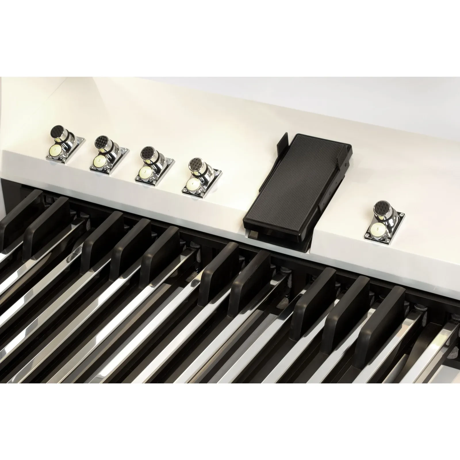 Изображение №5