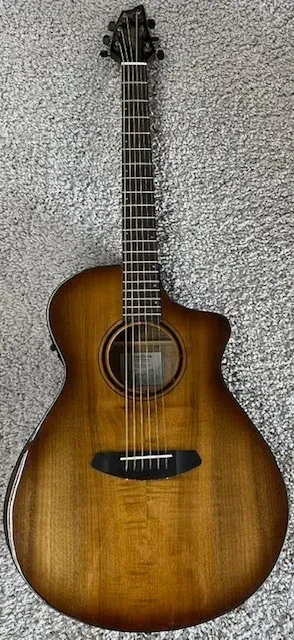 Breedlove PSCN49CEMYMY Pursuit Exotic S Concert Amber CE Myrtlewood Guitar