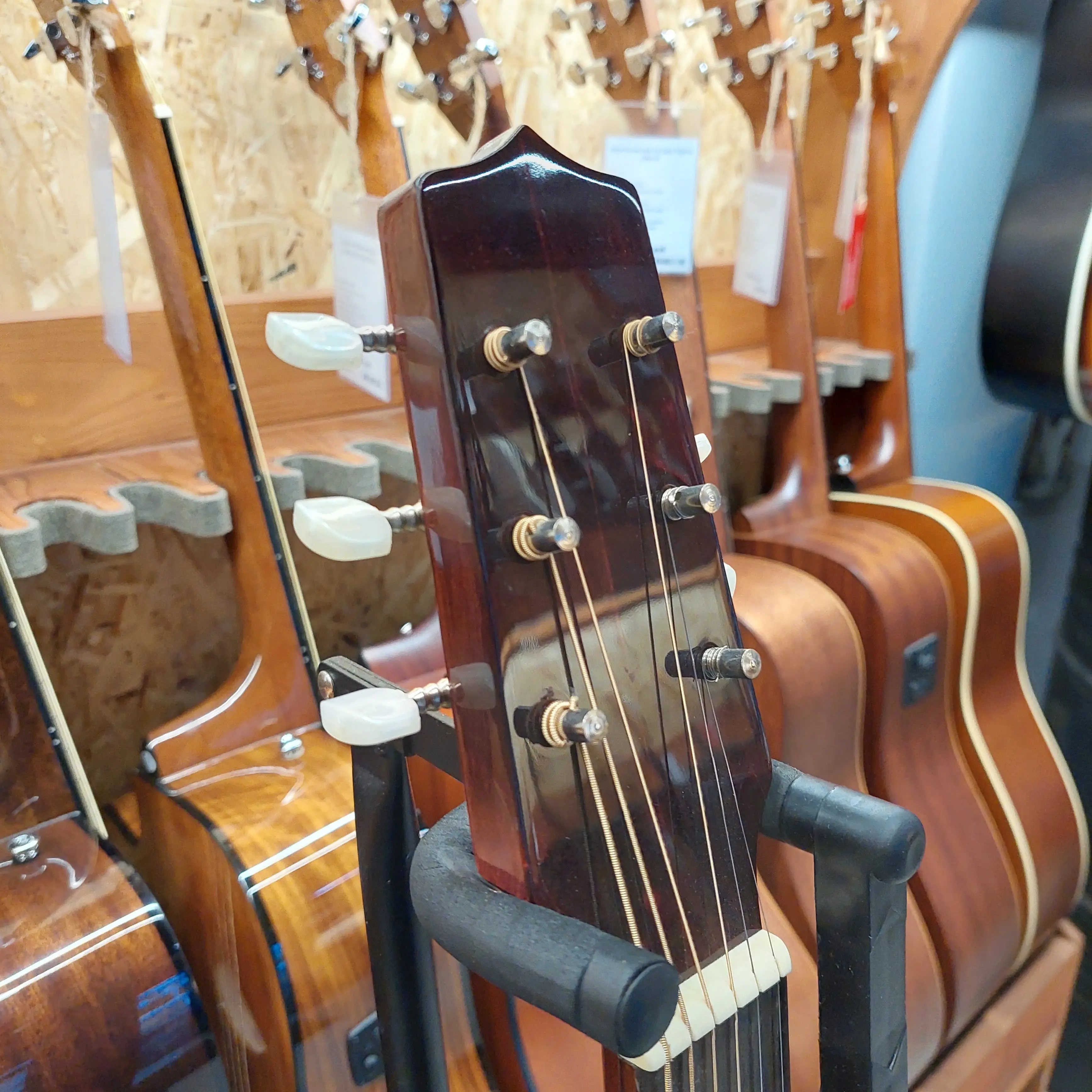 Изображение №4