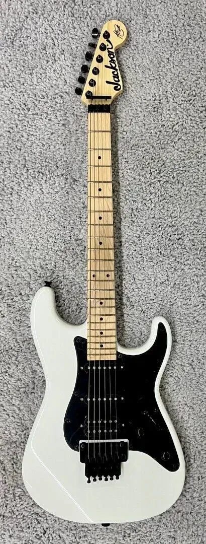 Jackson X Series San Dimas Adrian Smith (Iron Maiden) SDXM,  Guitar-White/Black