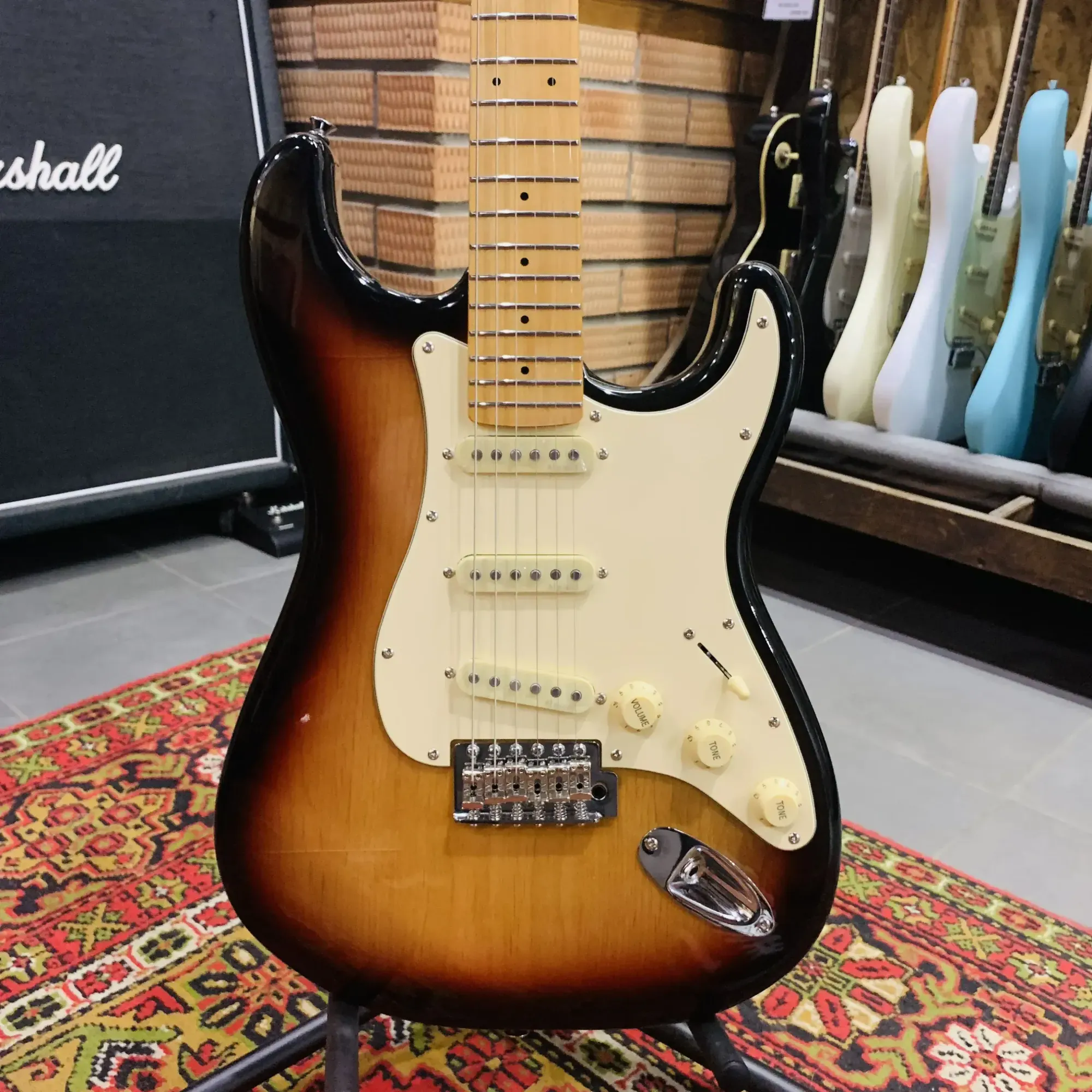Б/У Электрогитара Prodipe ST80MA Stratocaster SSS Sunburst