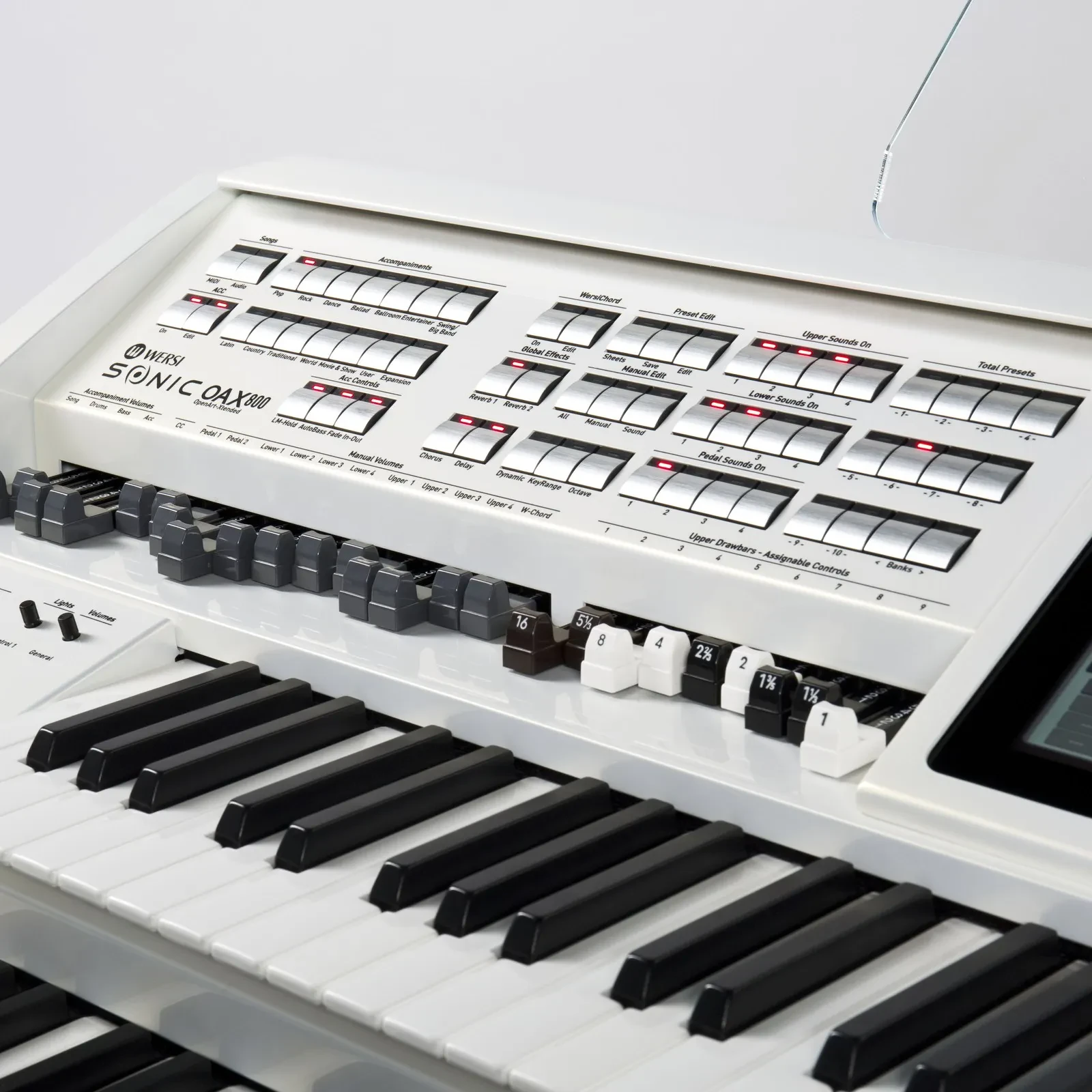 Изображение №6