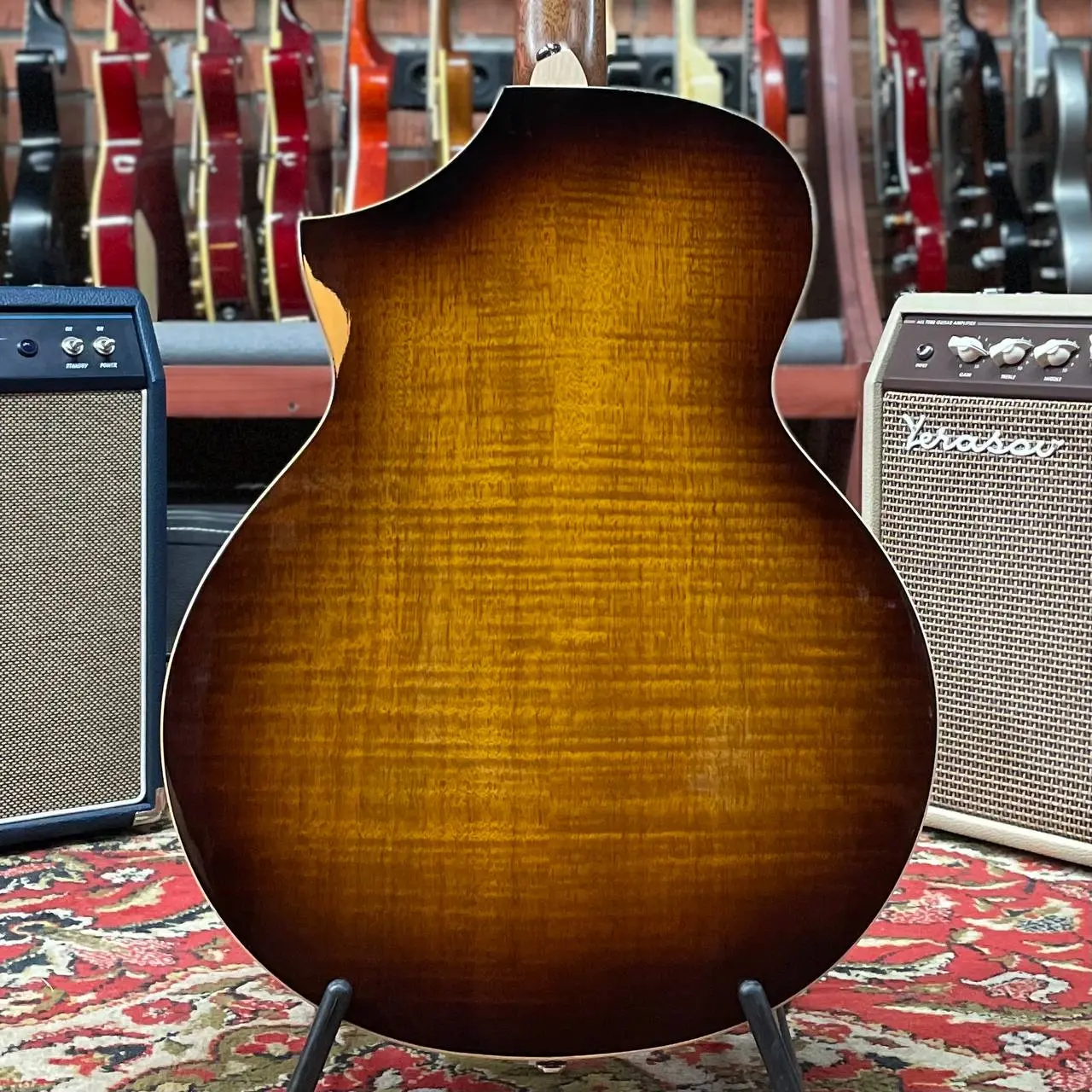 Изображение №11