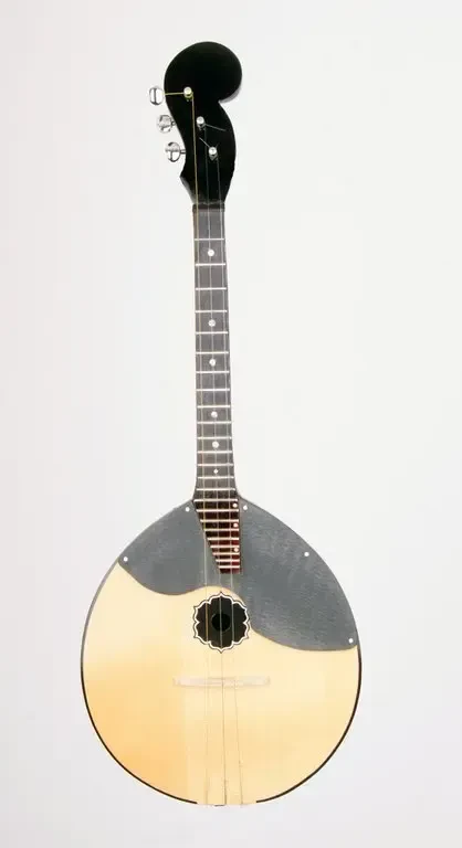 Домра Doff F301