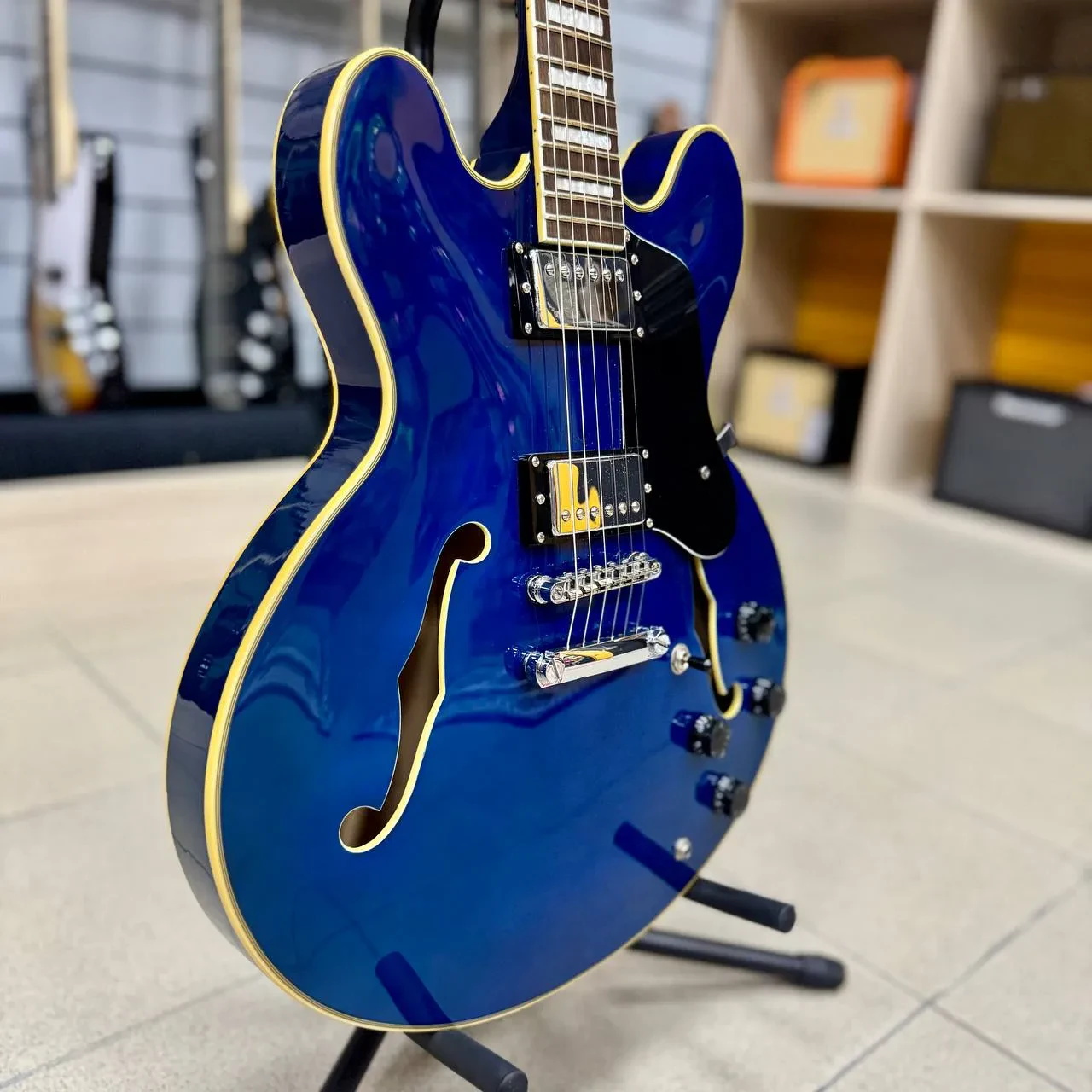 Изображение №6