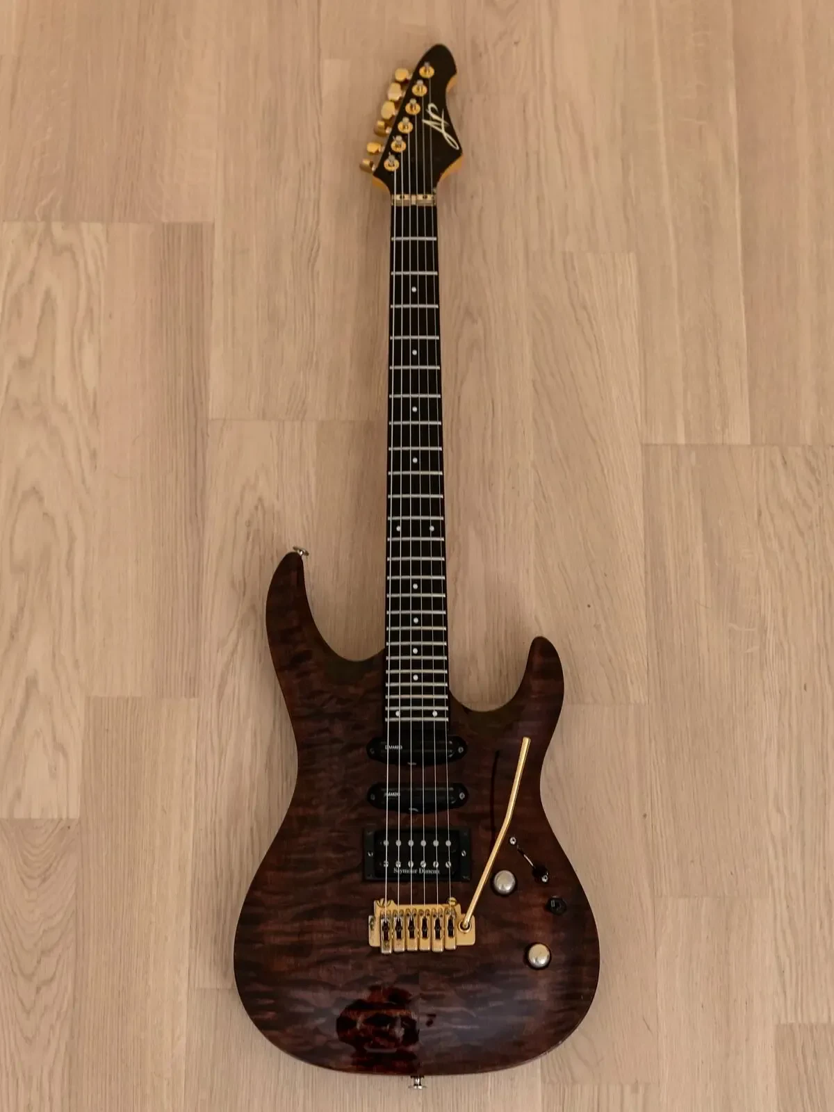 Электрогитара Aria Superstrat HSS Walnut w/gigbag Japan 2000s
