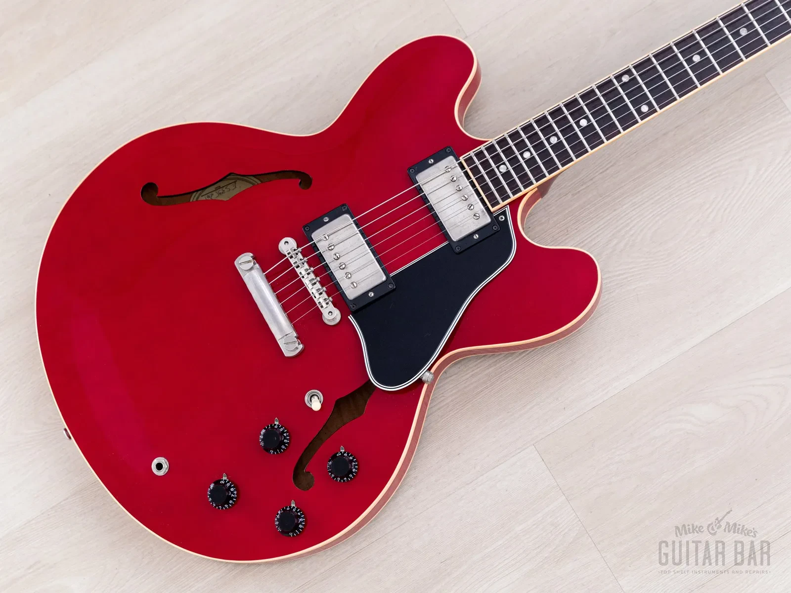 Б/У Электрогитара Gibson ES-335 Dot, полуакустическая, H-H '57 Classic PAF, 1995, с кейсом и бирками