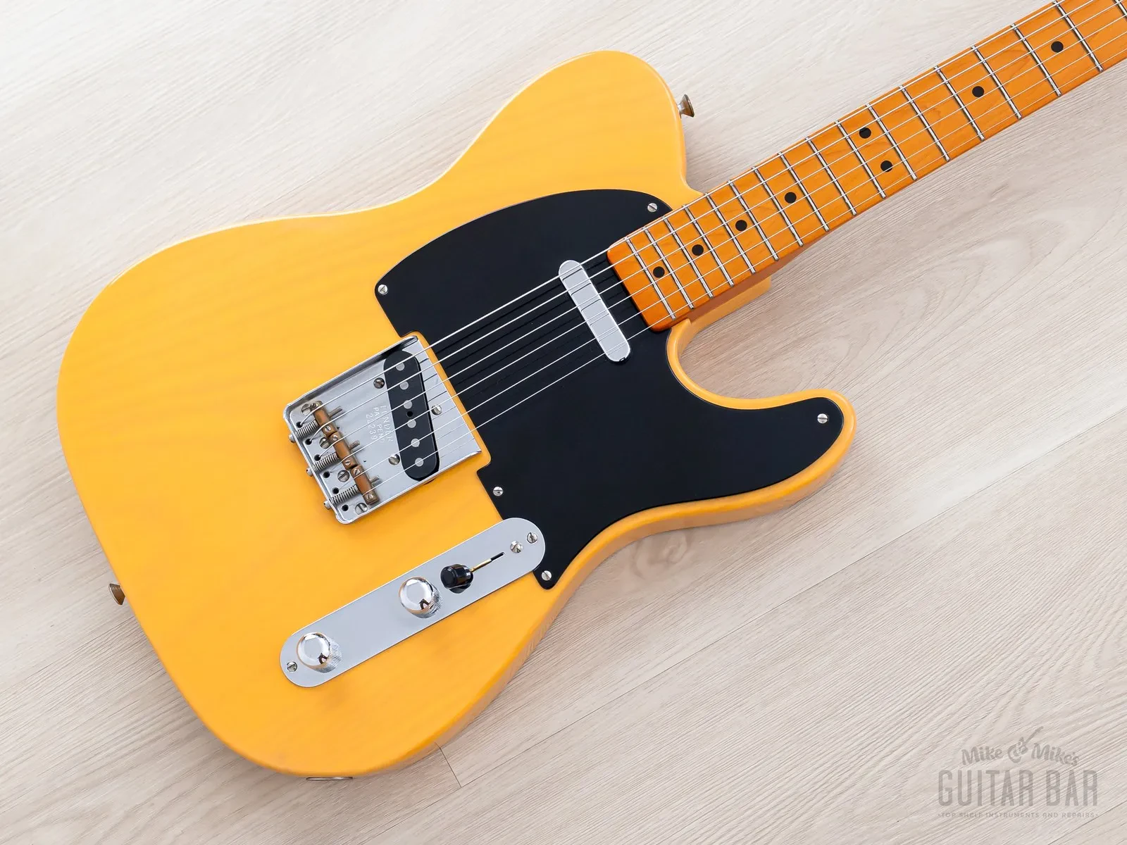 1996 Fender American Vintage '52 Telecaster w/ Tweed Case, COA (Lightweight)