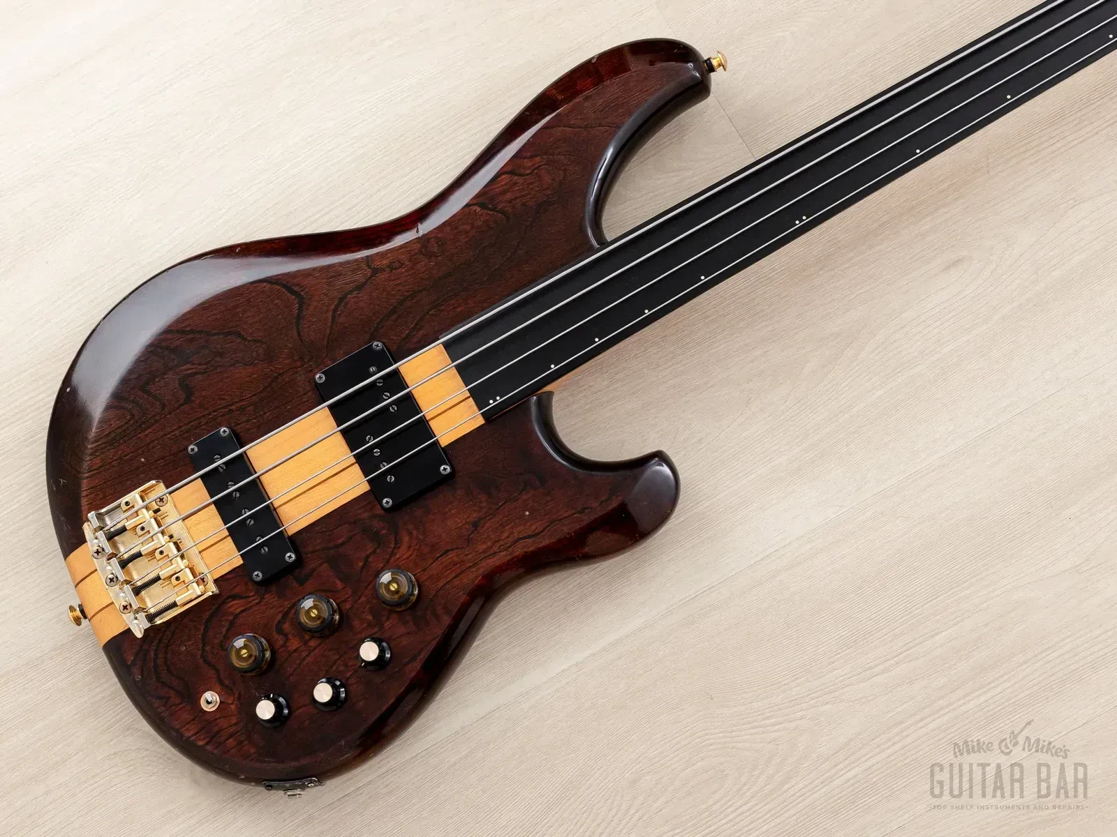 1983 Ibanez Musician MC940 DS Vintage Neck Through Fretless PJ Bass w/ Case