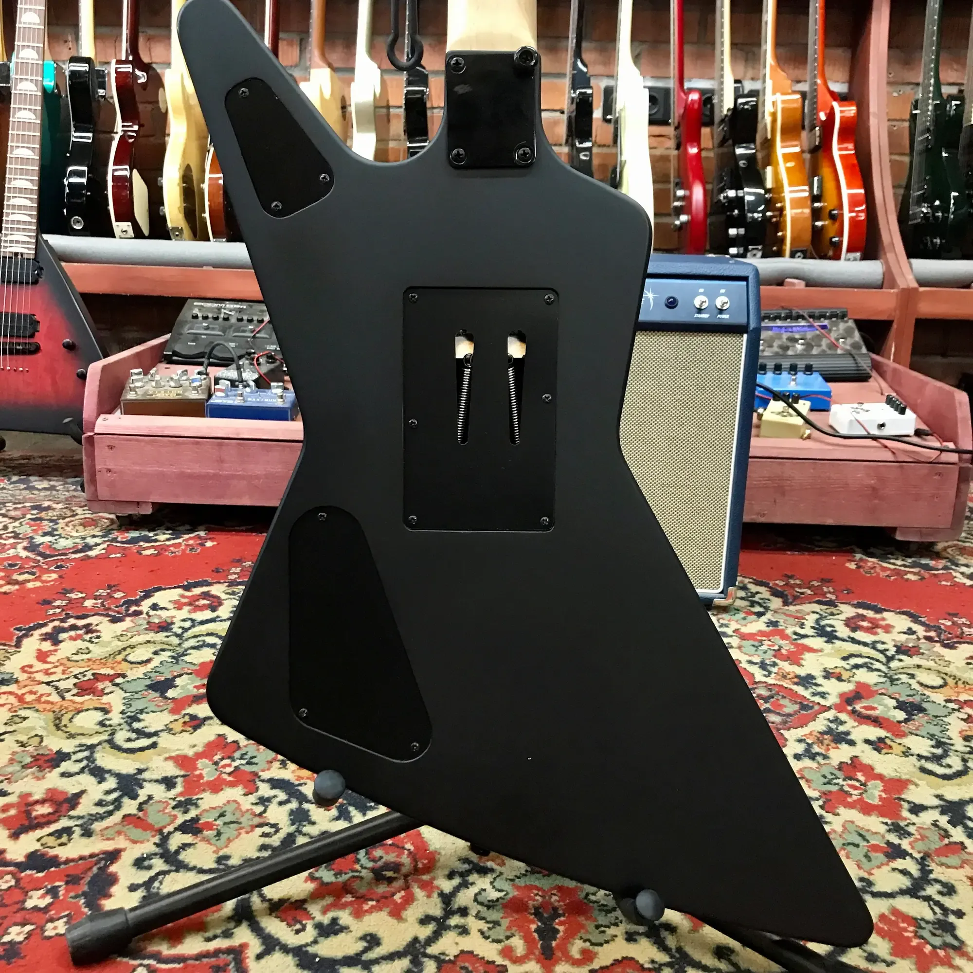 Изображение №10