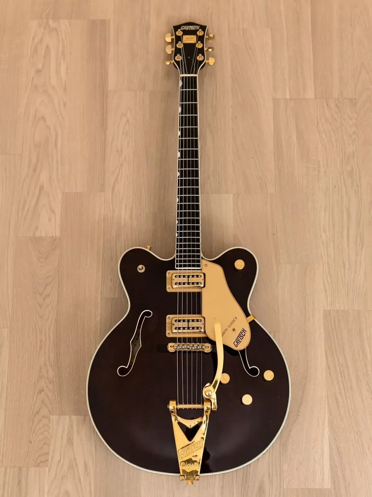 Электрогитара полуакустическая Gretsch G6122 Country Classic II Chet Atkins Country Gentleman Walnut w/case Japan 1998
