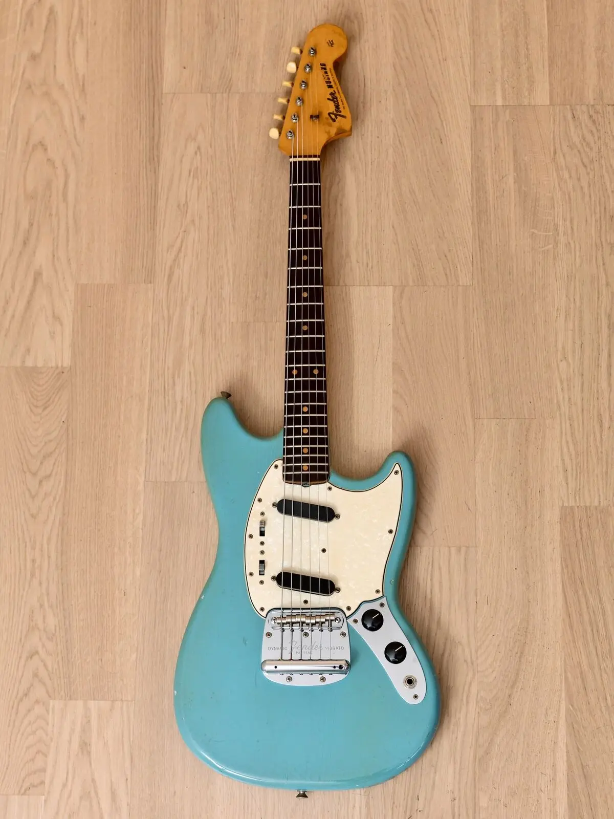 Электрогитара Fender Mustang Pre-CBS Offset Guitar Daphne Blue USA 1964 w/Case