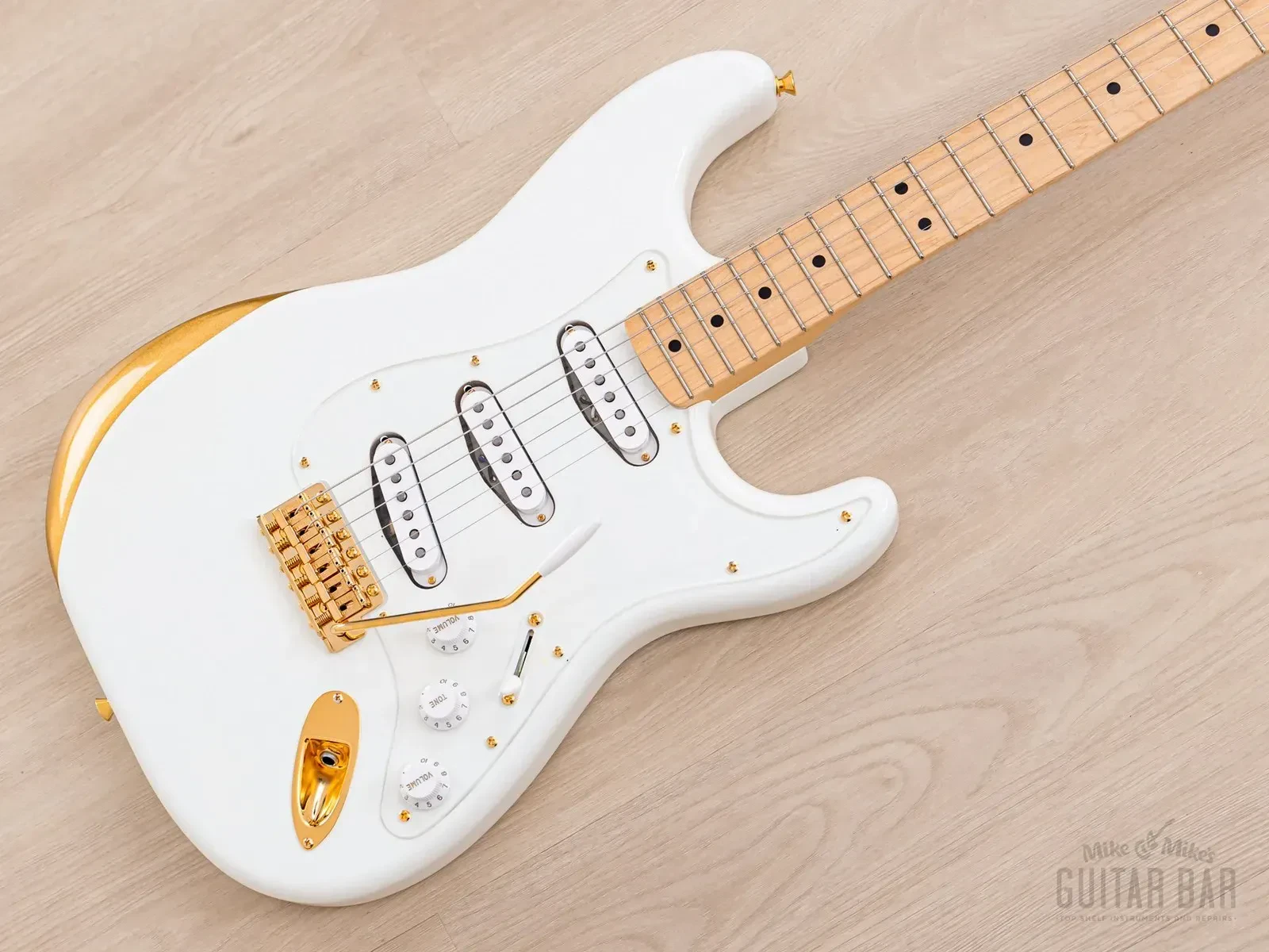 Б/У электрогитара Fender Ken Stratocaster Experiment #1 Original White с кейсом