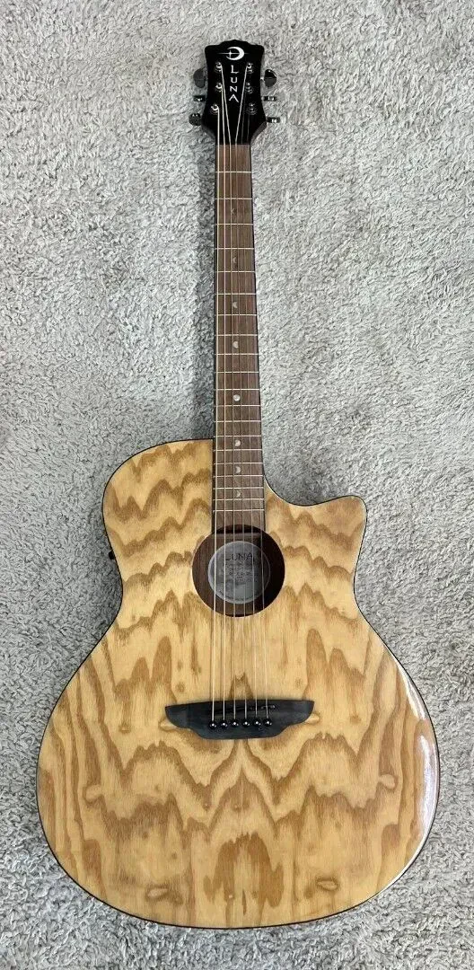 Б/У электроакустическая гитара Luna Guitars Gypsy Grand Concert, фигурный ясень, натуральный