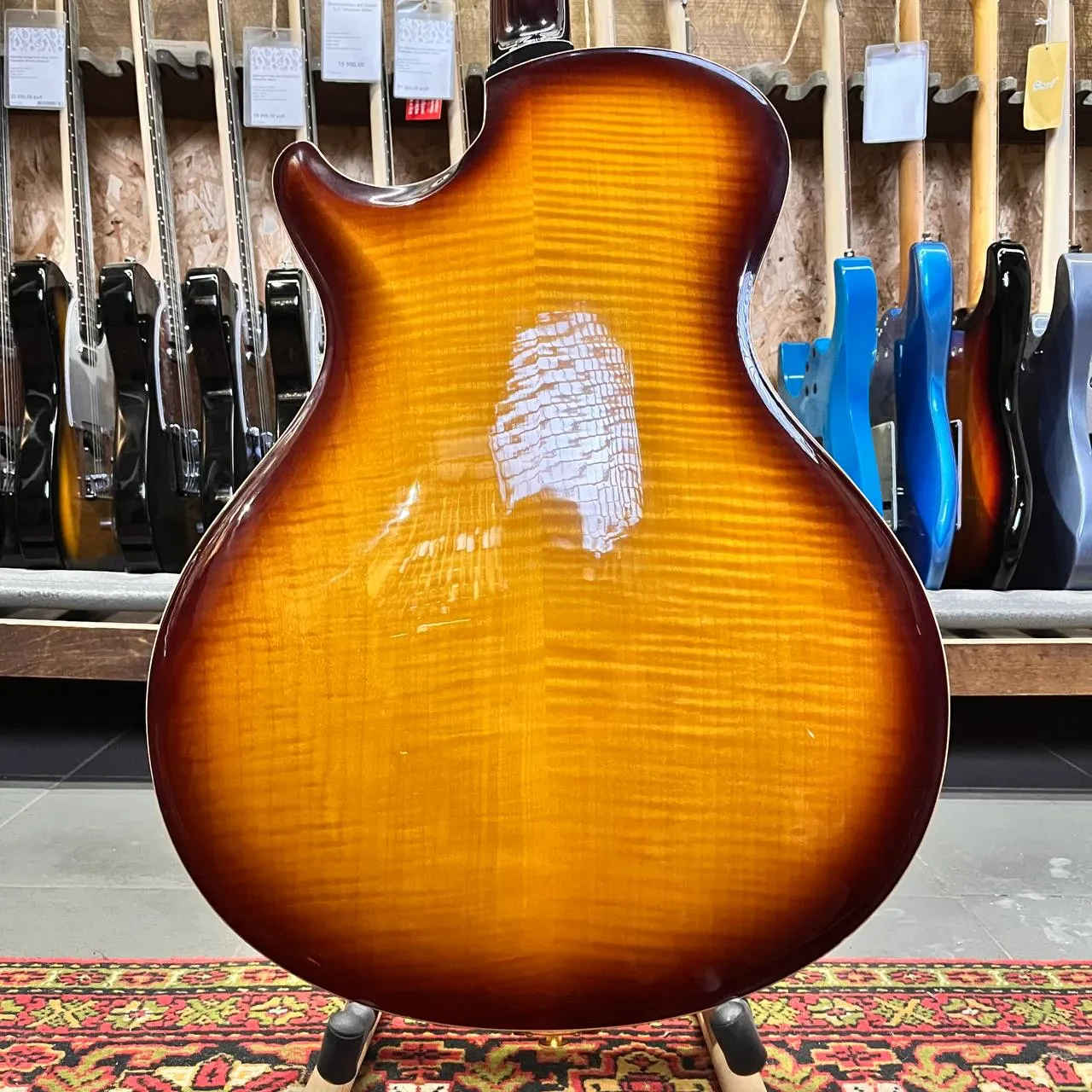 Изображение №12