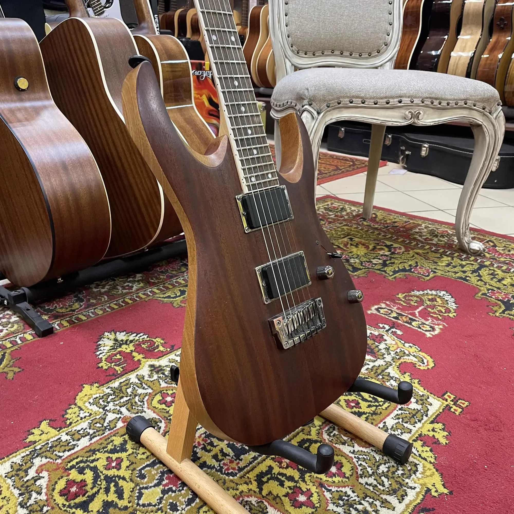 Изображение №6