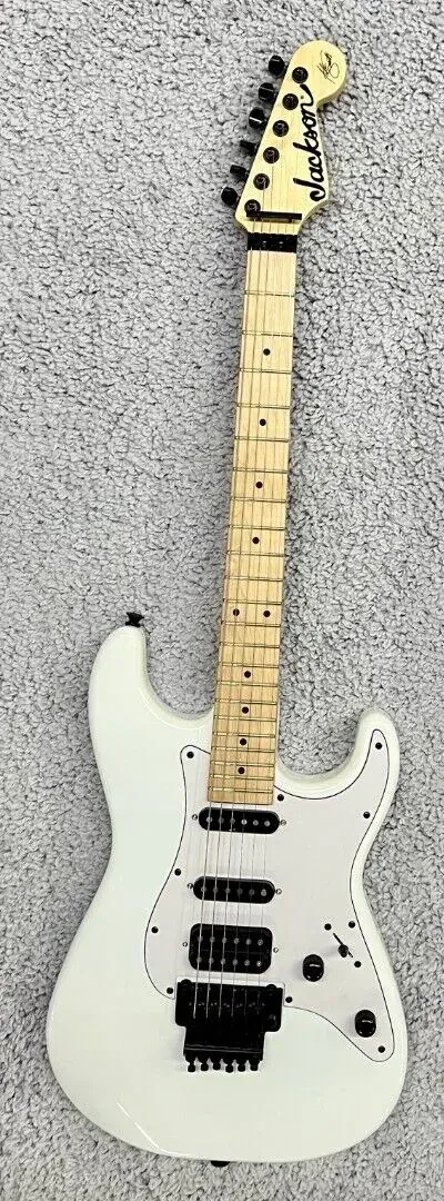 Jackson X Series San Dimas Adrian Smith (Iron Maiden) SDXM, Guitar Snow White