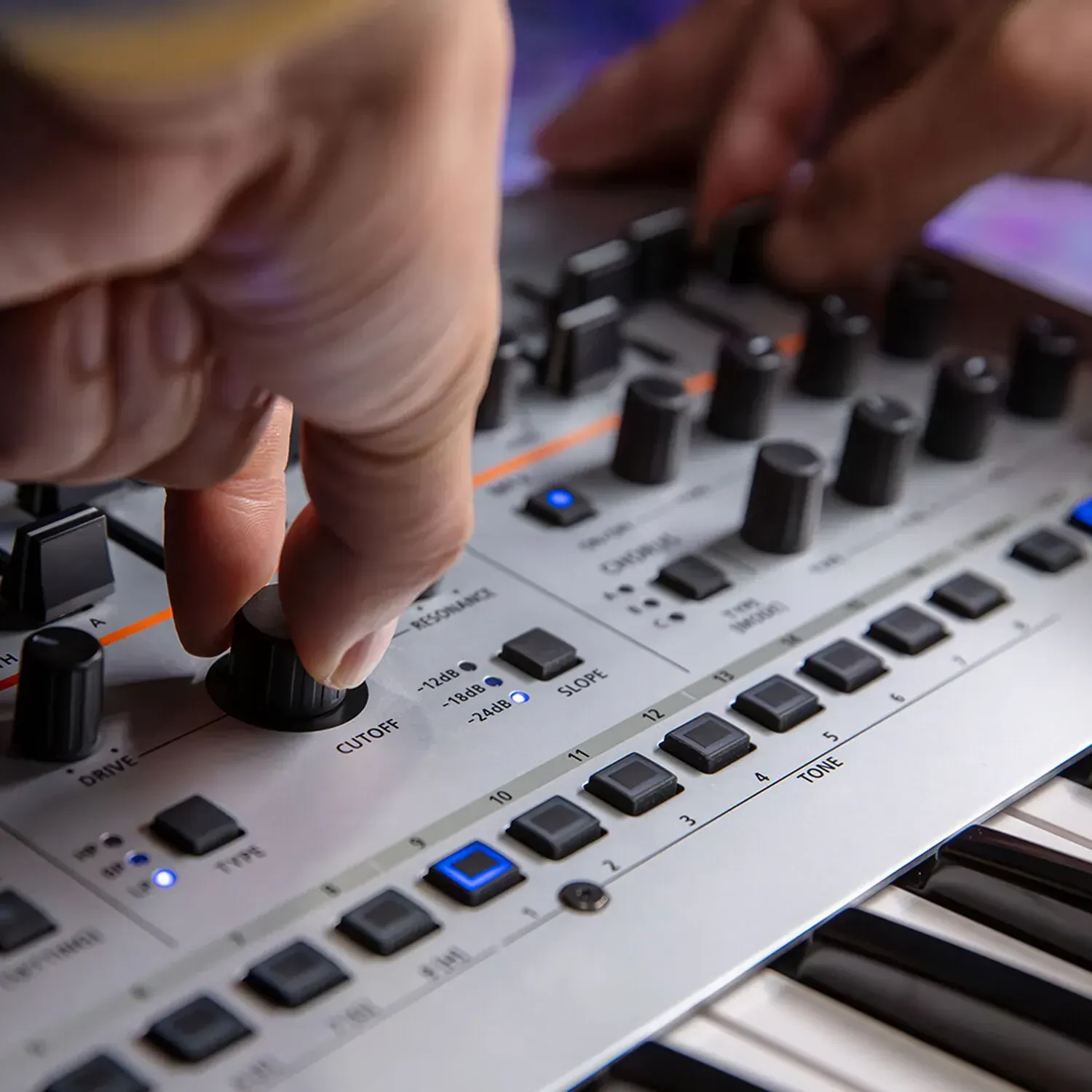 Изображение №5