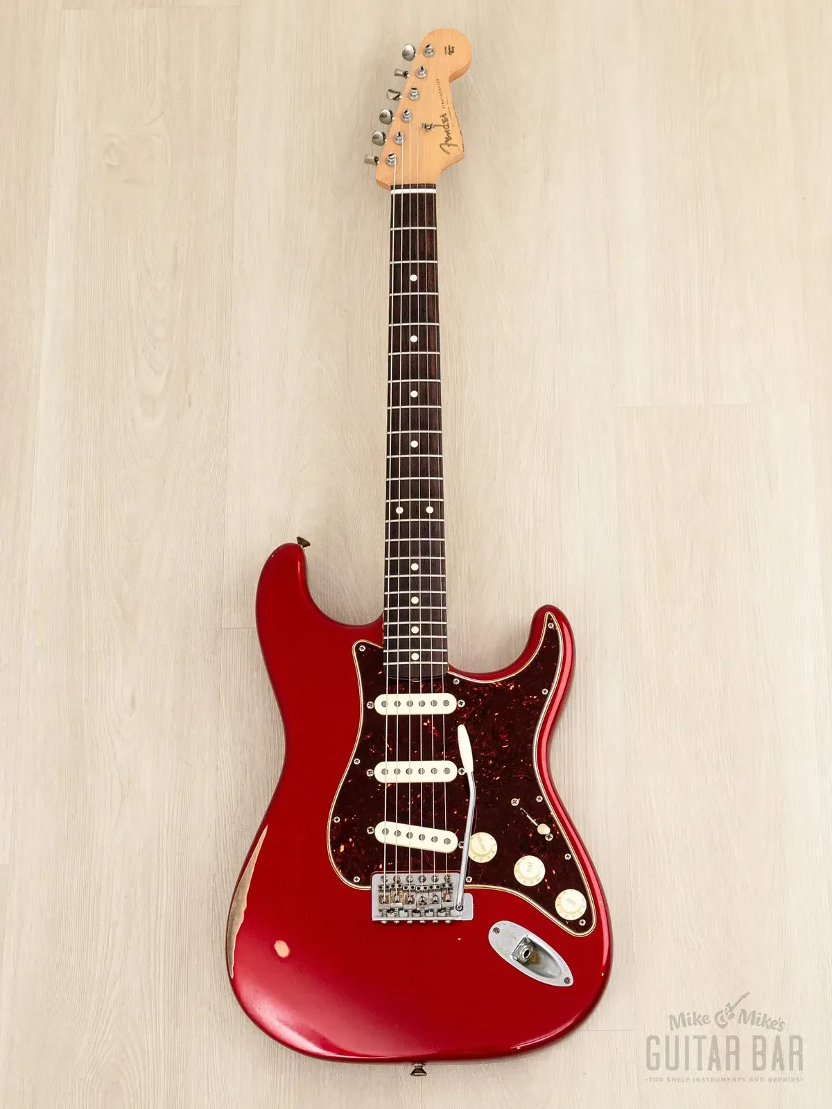 Электрогитара Fender Road Worn 60s Stratocaster SSS Candy Apple Red w/case Mexico 2015