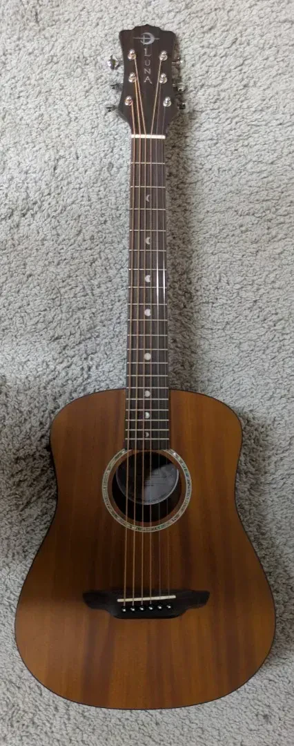 Luna Safari Supreme Solid Mahogany Top 3/4 Travel Size Acoustic/Electric Guitar