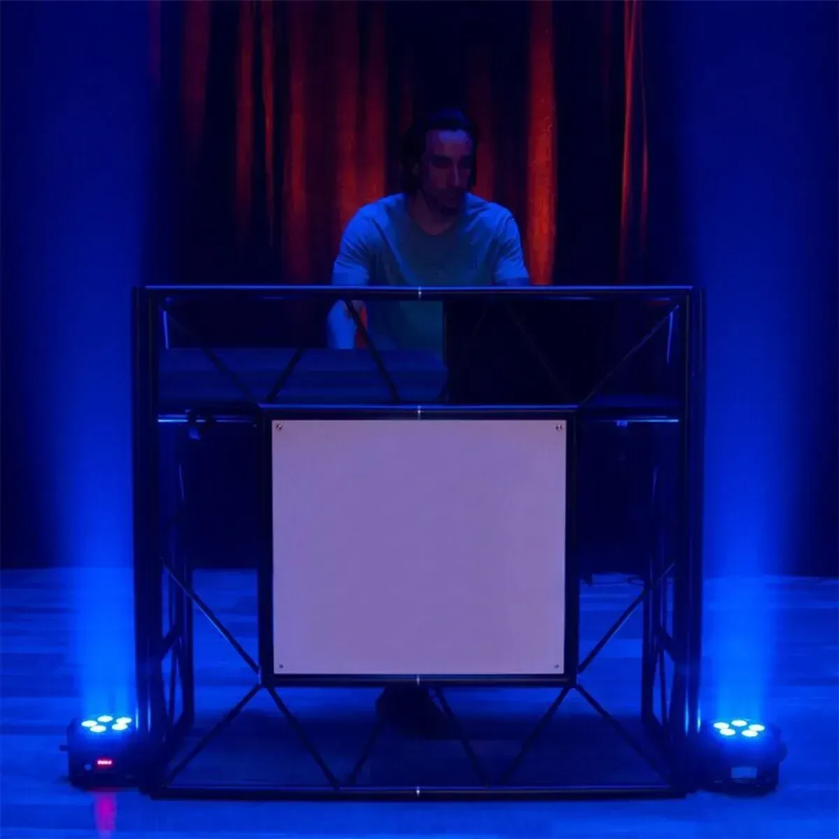 Изображение №7