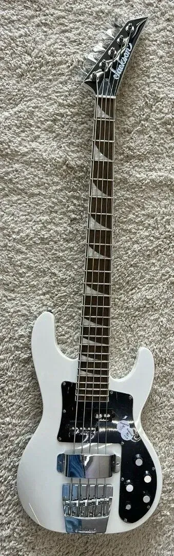 Бас-гитара Jackson CBXNT DX V Concert X Series Snow White