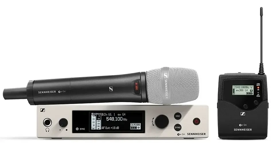 Микрофонная радиосистема Sennheiser EW 300 G4-BASE COMBO-AW+