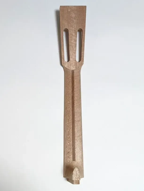 Гриф для гитары Акустик Вуд AW-190039 красное дерево (проклейка палисандр)