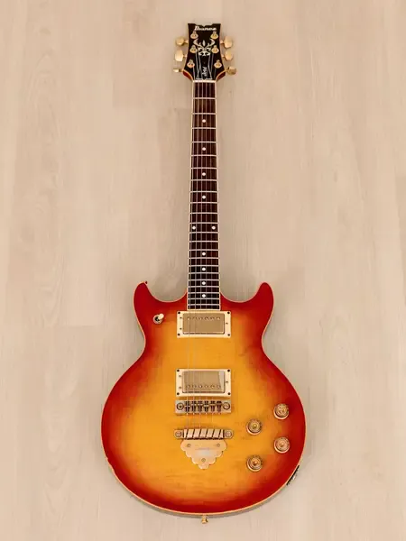 Электрогитара Ibanez Artist AR100 HH Sunburst w/case Japan 1982