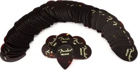 Медиаторы Fender 358 Shape Celluloid Shell Medium (72 штуки)