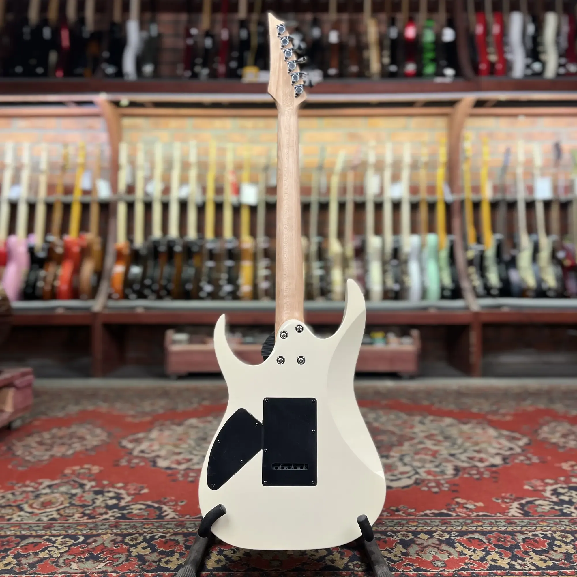 Изображение №4