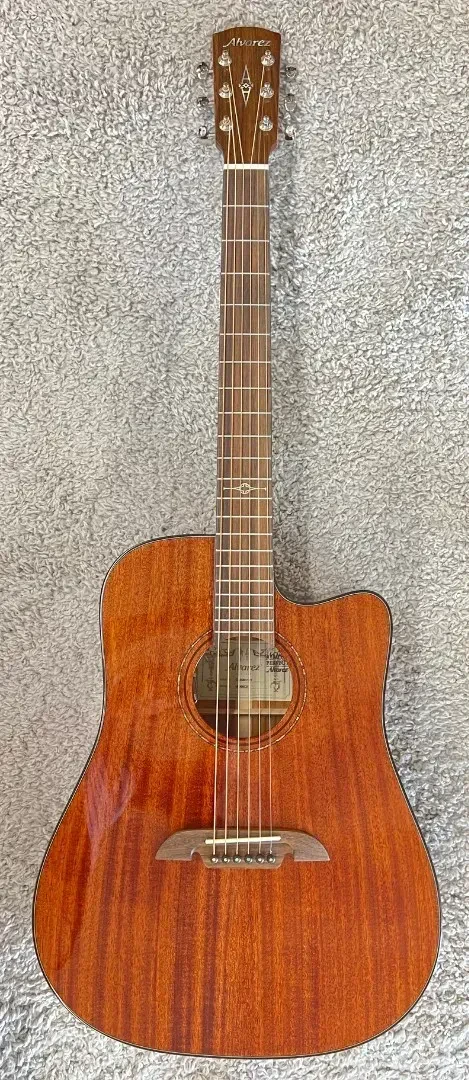 Б/У Электроакустическая гитара Alvarez Masterworks MD66CE Dreadnought с чехлом