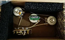 EMERSON CUSTOM 5-Way Stratocaster Prewired Kit (250K Ohm Pots & 0,047mf Capacito