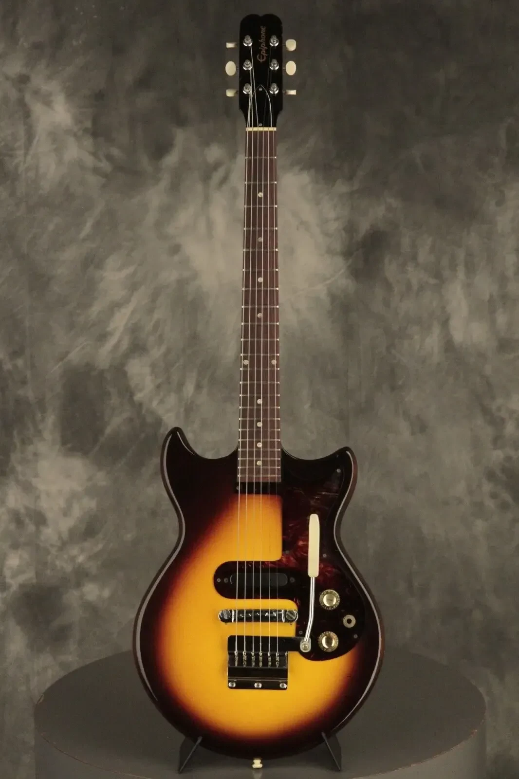 Электрогитара Epiphone Olympic Sunburst w/case USA 1968