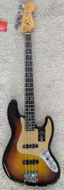 Fender American Ultra II Jazz Bass®, Ebony Fingerboard, Ultraburst + HS Case