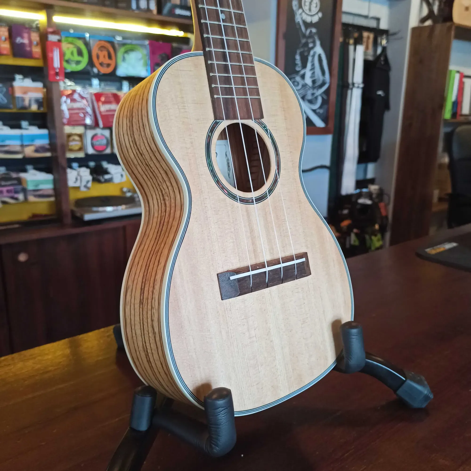 Изображение №5